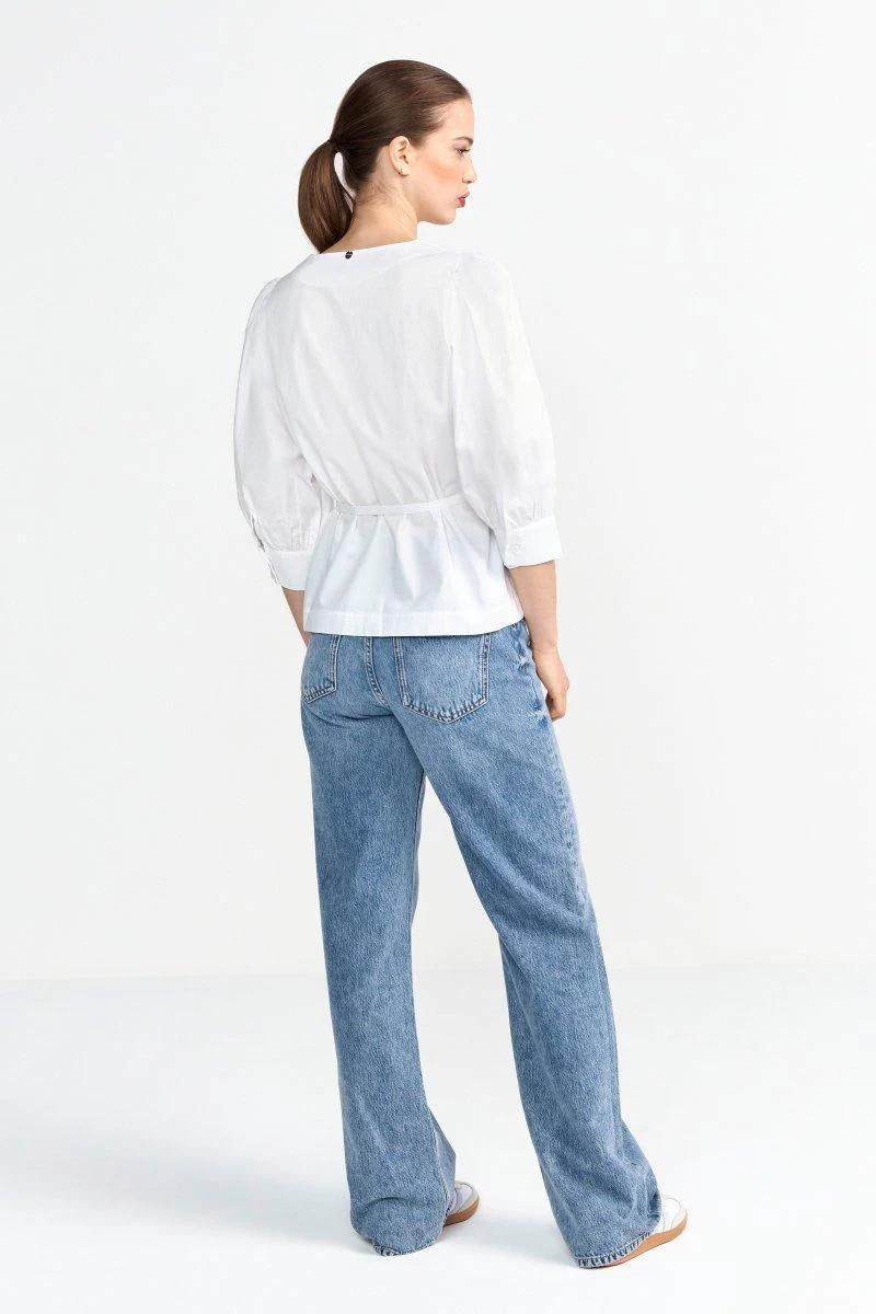 Weiße Bluse mit Puffärmeln - Image 4