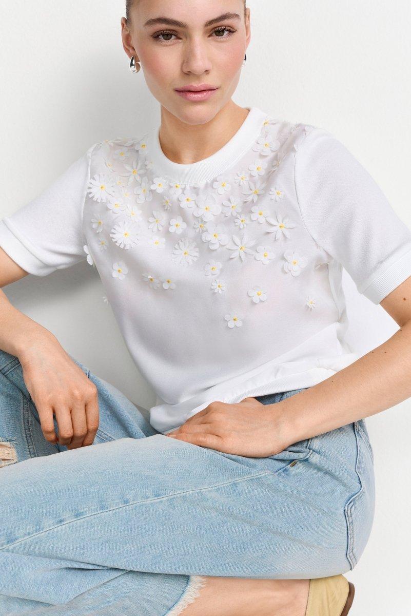 Kurzarmshirt mit Blütenapplikationen
