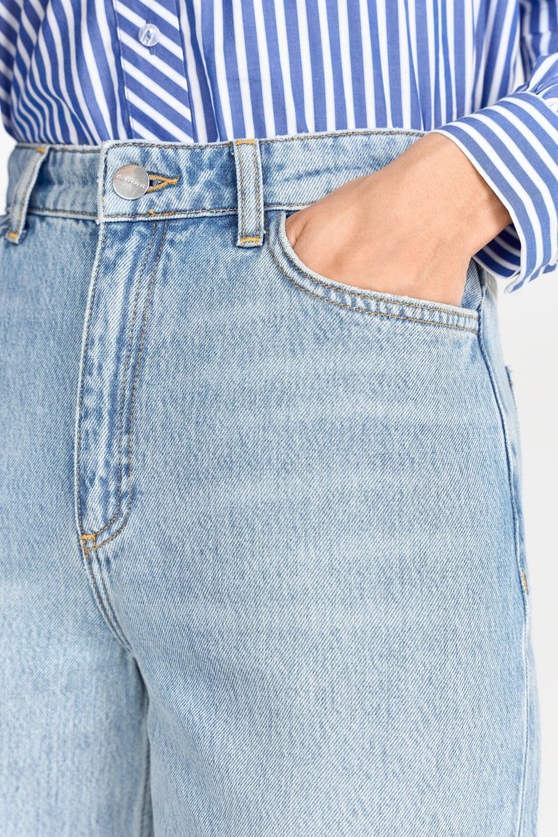 Hellblaue Wide-Leg-Jeans - Image 5