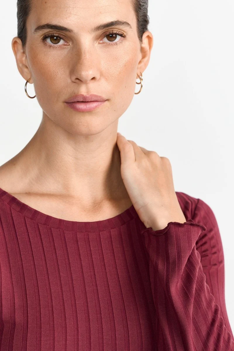 Longsleeve in Bordeaux - Image 5