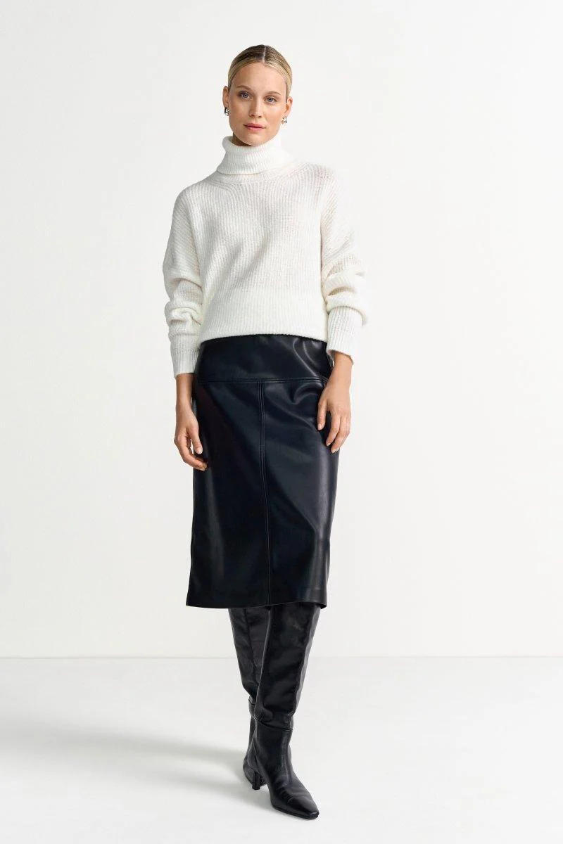 Oversize-Strickpullover mit Rollkragen - Image 4